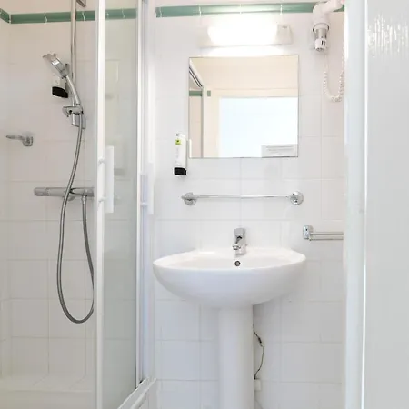 Val Flores Logis Hotel