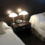 Val Flores Logis Hotel 2*