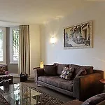 Val Flores Logis Biarritz
