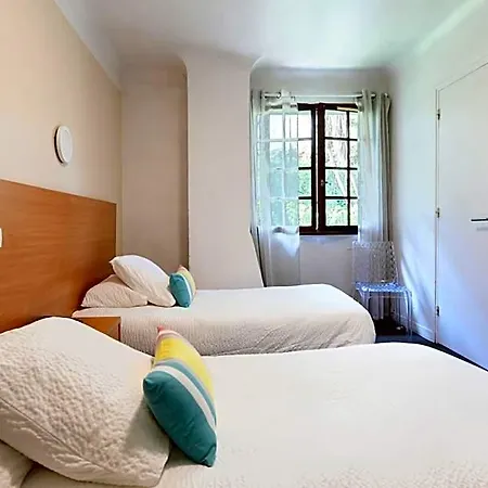 Val Flores Logis Ξενοδοχείο Μπιαρίτζ