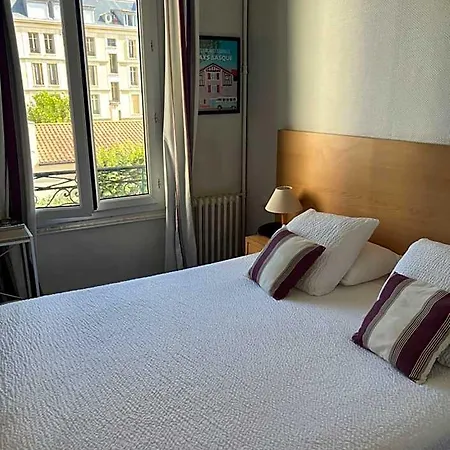 Val Flores Logis 2* Biarritz