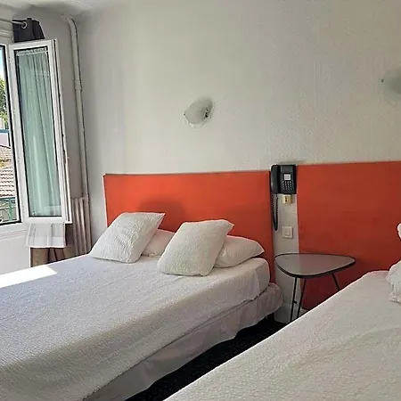 Val Flores Logis 2* Biarritz