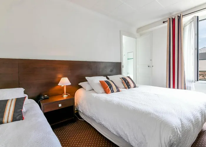 Val Flores Logis 2* Biarritz